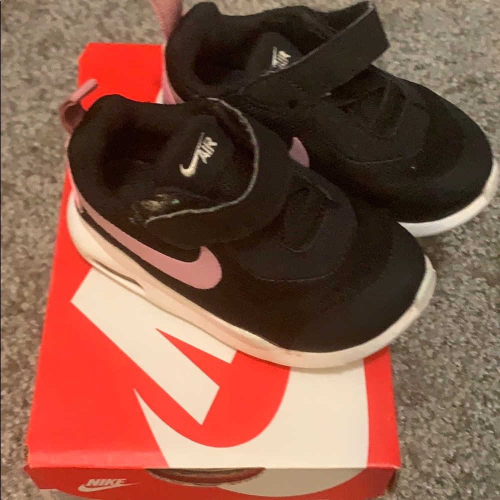 Toddler Nike’s